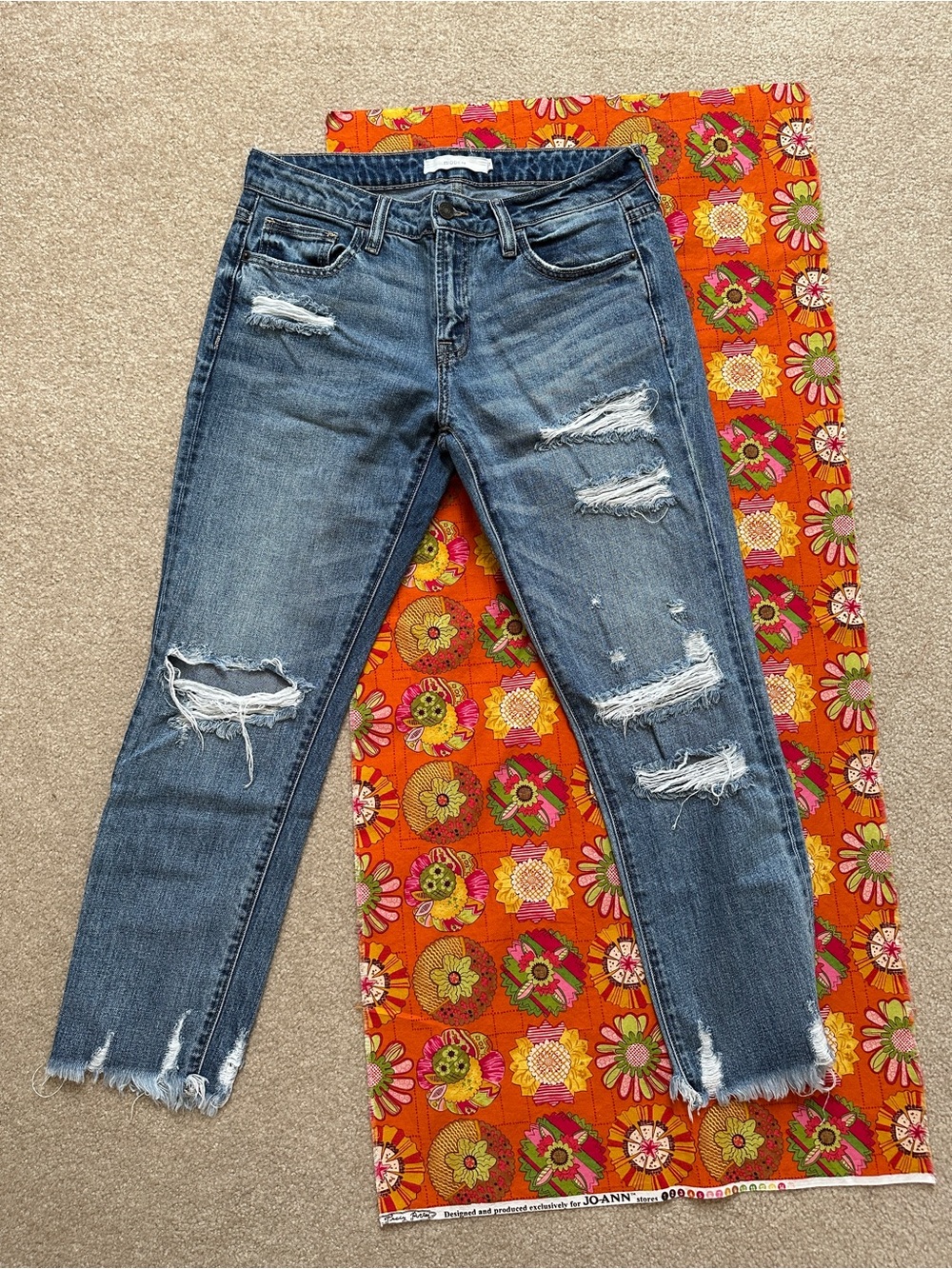 HIDDEN Distressed Blue Jeans - Picture 2 of 13